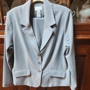 Graff Ladies Size Large Jacket,  Size 12 Slacks Light Gray 2 Pc Suit